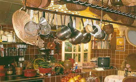 Le Petit Manoir Des Bruyeres Villefargeau Exterior foto
